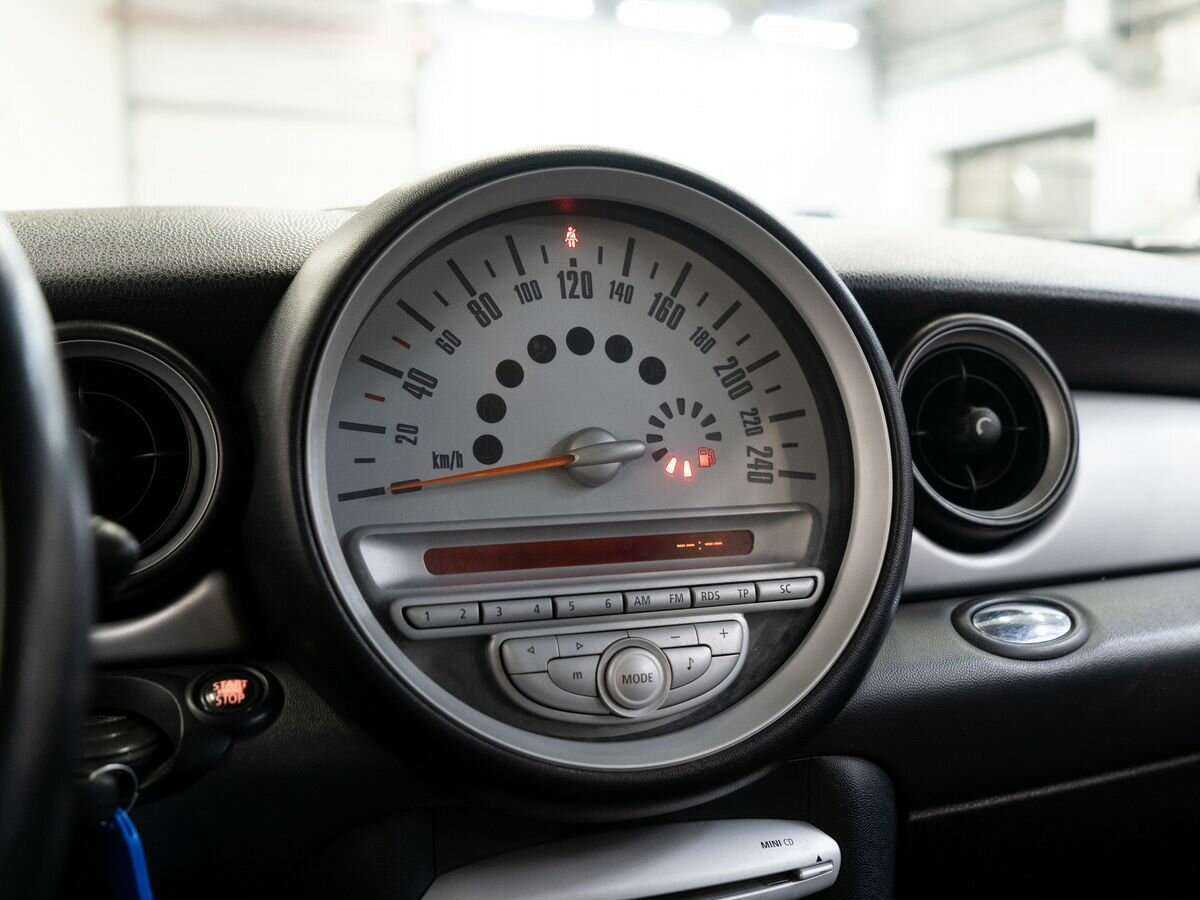 Mini Hatch с пробегом — 2008 год. Фото: #10