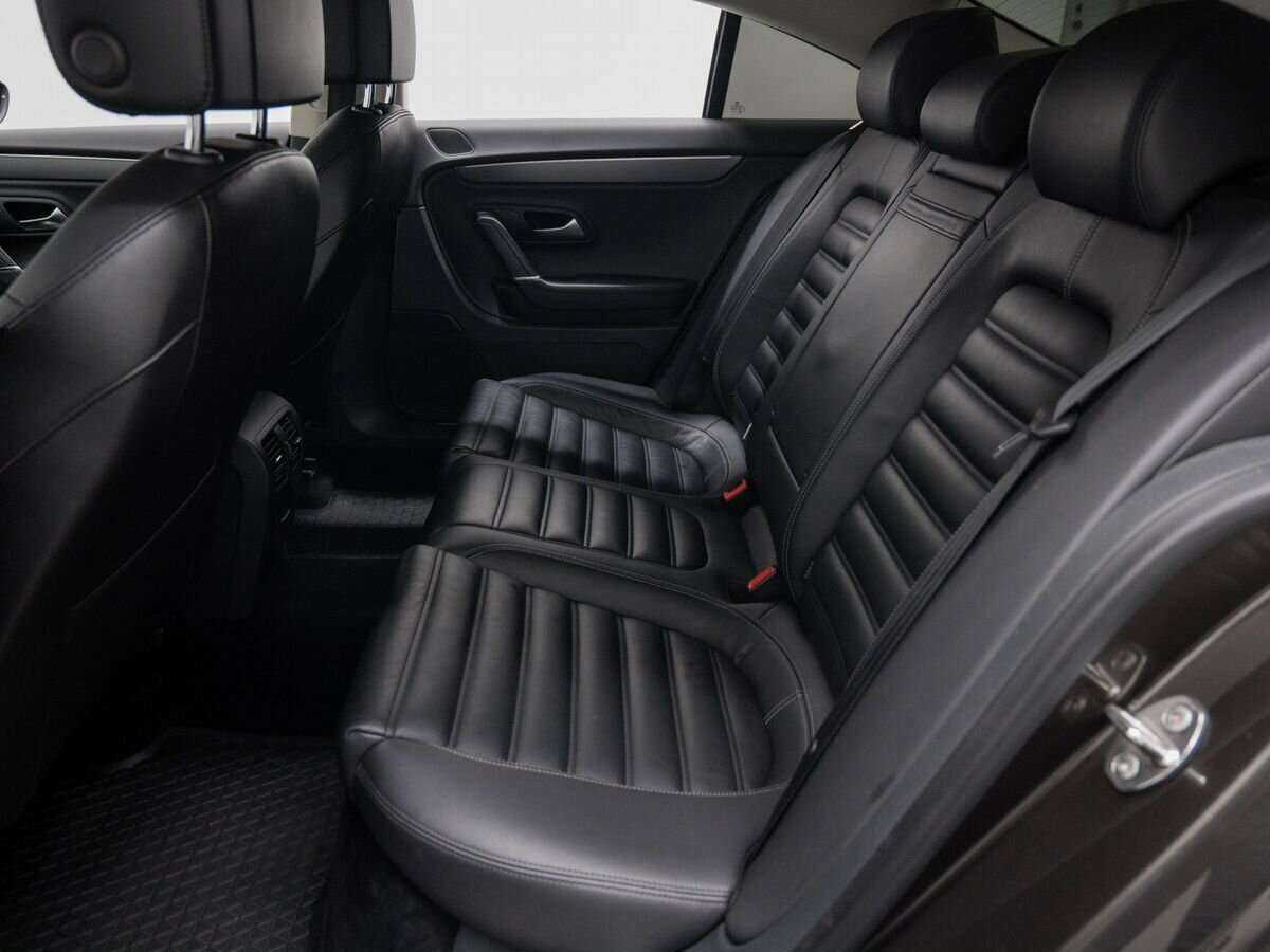 Volkswagen Passat CC с пробегом — 2012 год. Фото: #11