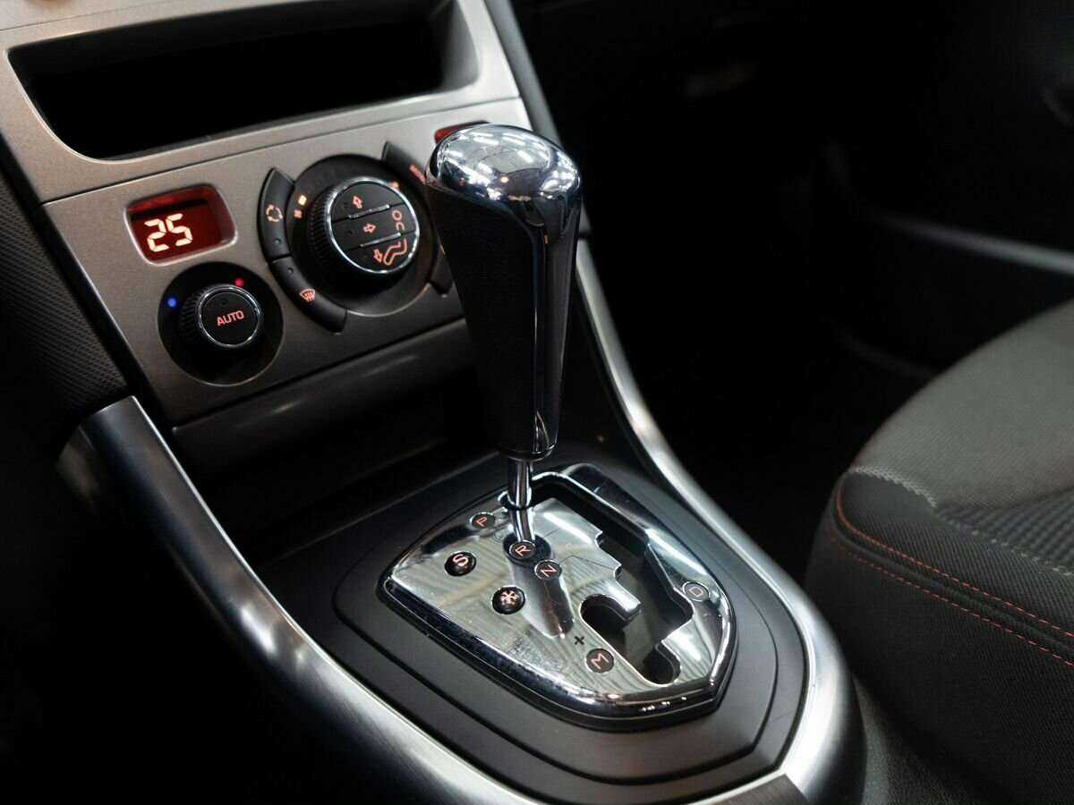 Peugeot 308 с пробегом — 2011 год. Фото: #12