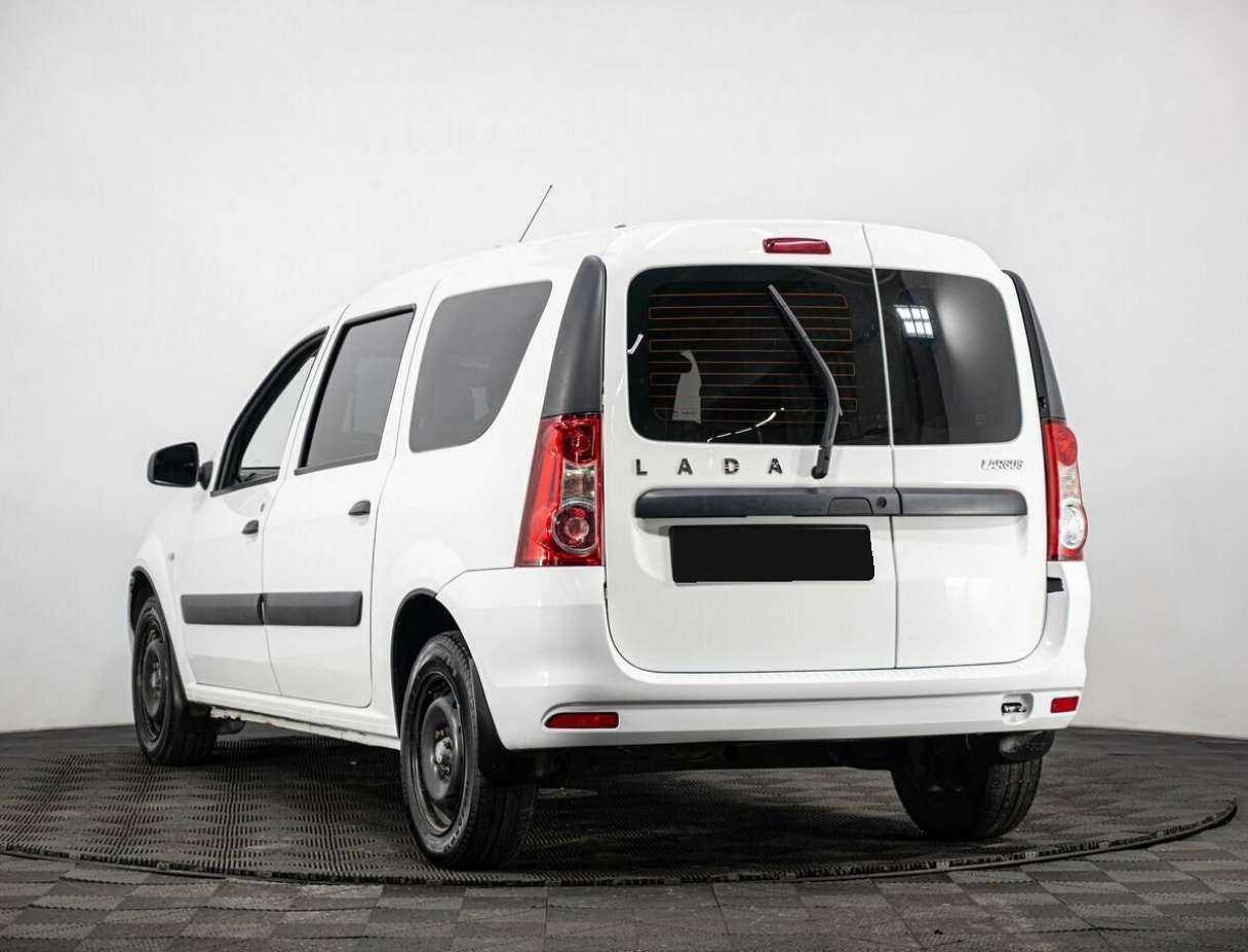 Lada (ВАЗ) Largus с пробегом — 2021 год. Фото: #3