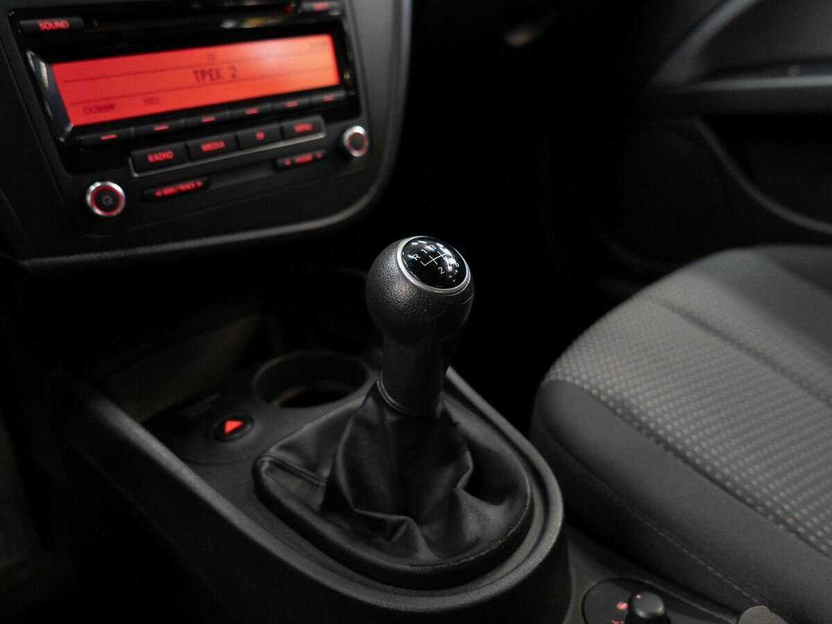 SEAT Leon с пробегом — 2011 год. Фото: #12