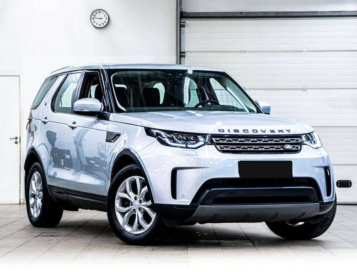 Land Rover Discovery с пробегом — 2018 год. Фото: #1