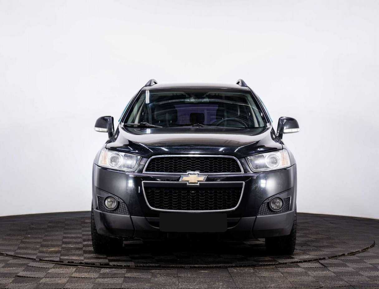 Chevrolet Captiva с пробегом — 2012 год. Фото: #1