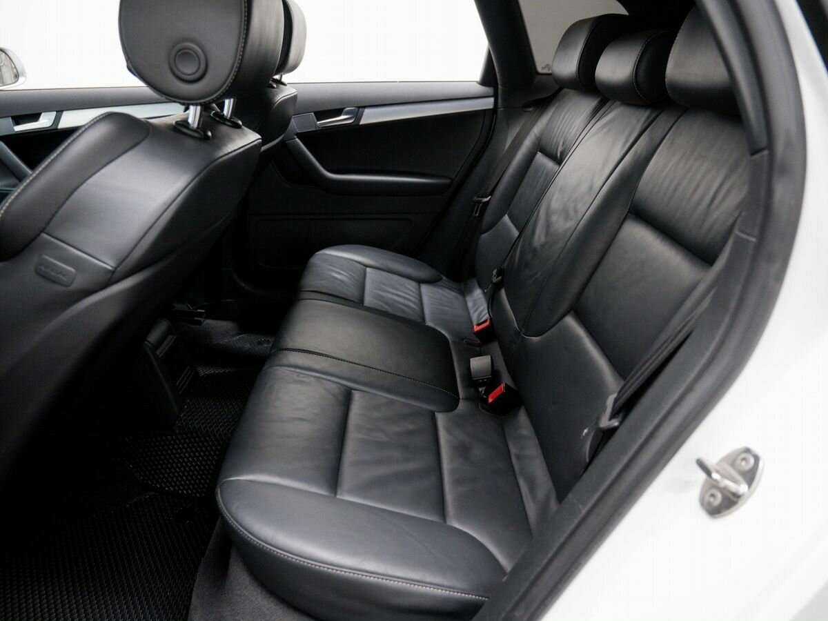 Audi RS 3 с пробегом — 2012 год. Фото: #10