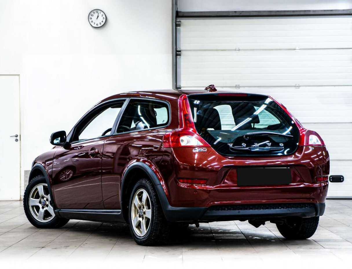 Volvo C30 с пробегом — 2010 год. Фото: #3