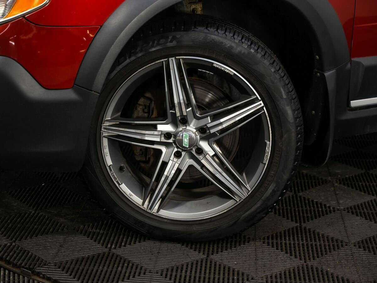 Volvo XC70 с пробегом — 2011 год. Фото: #8