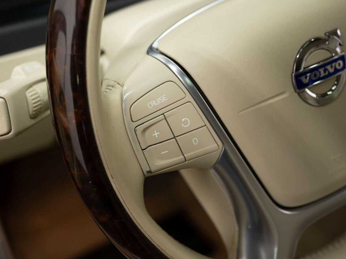 Volvo XC70 с пробегом — 2011 год. Фото: #22