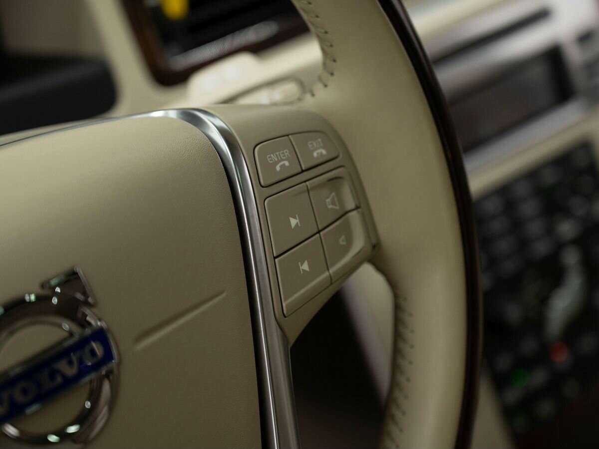 Volvo XC70 с пробегом — 2011 год. Фото: #23