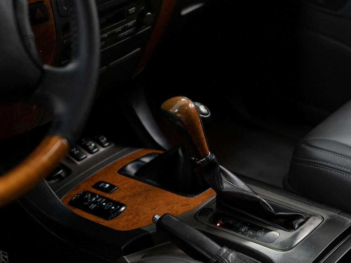 Lexus GX с пробегом — 2005 год. Фото: #11