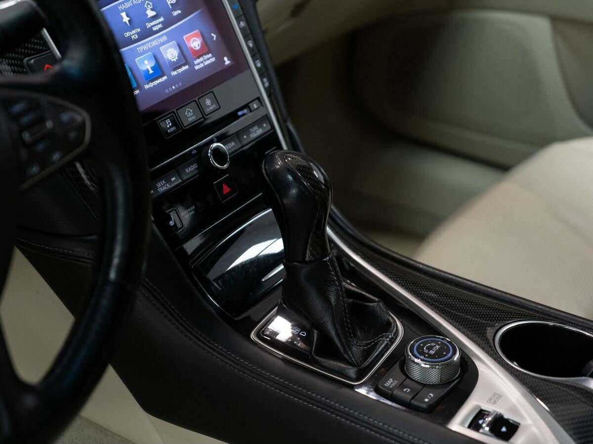 Infiniti Q50 с пробегом — 2014 год. Фото: #11