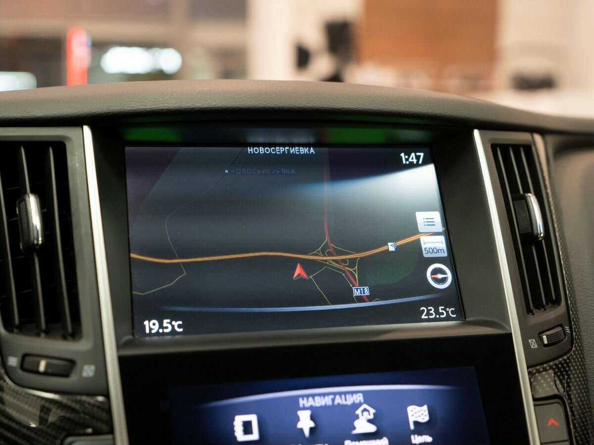 Infiniti Q50 с пробегом — 2014 год. Фото: #12