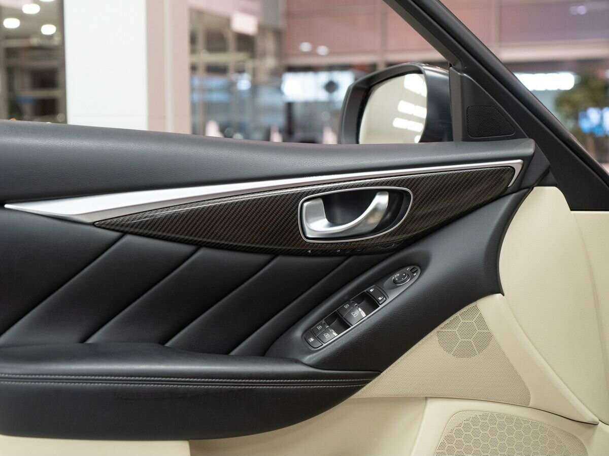 Infiniti Q50 с пробегом — 2014 год. Фото: #15