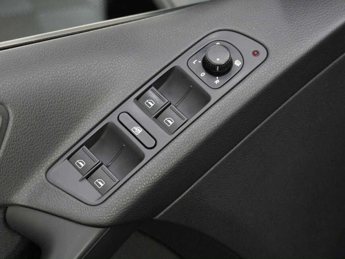 Volkswagen Tiguan с пробегом — 2014 год. Фото: #16