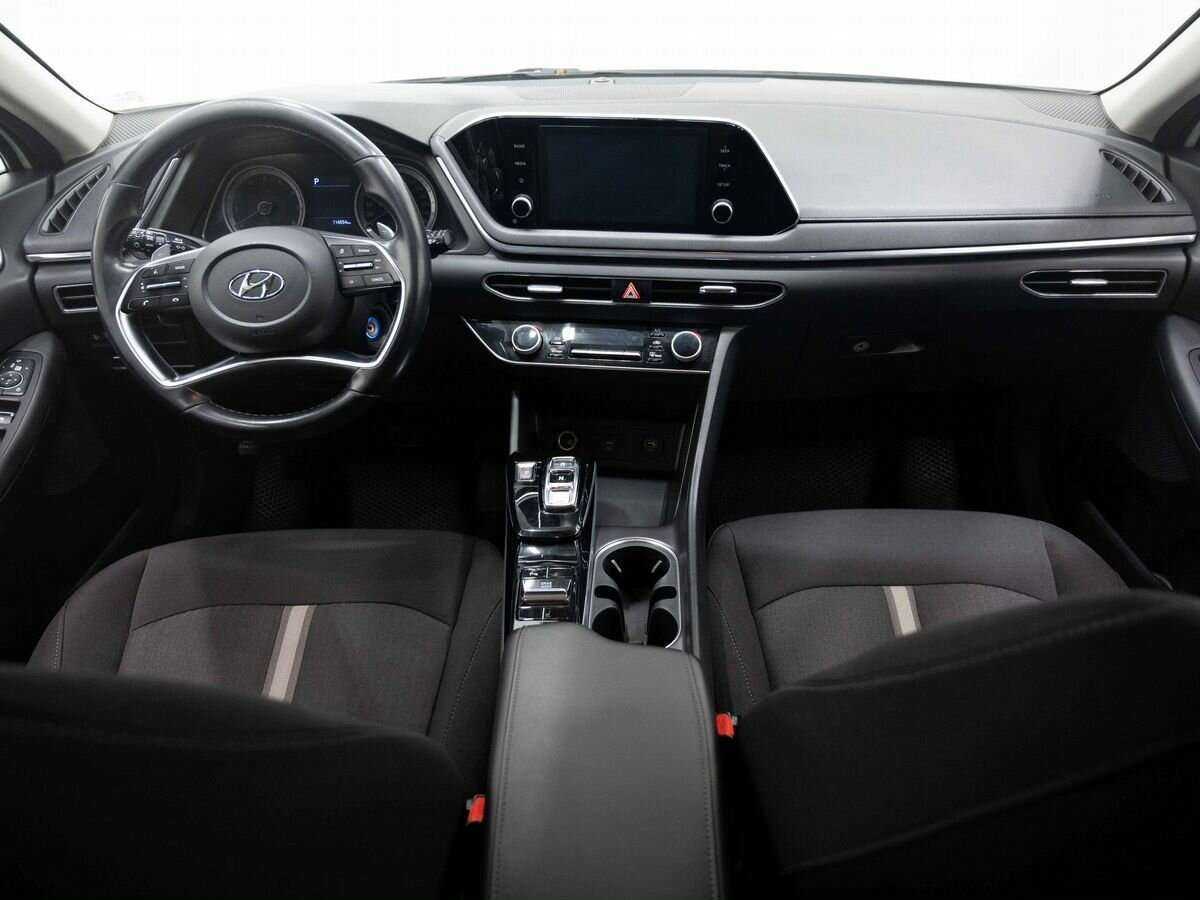 Hyundai Sonata с пробегом — 2020 год. Фото: #12