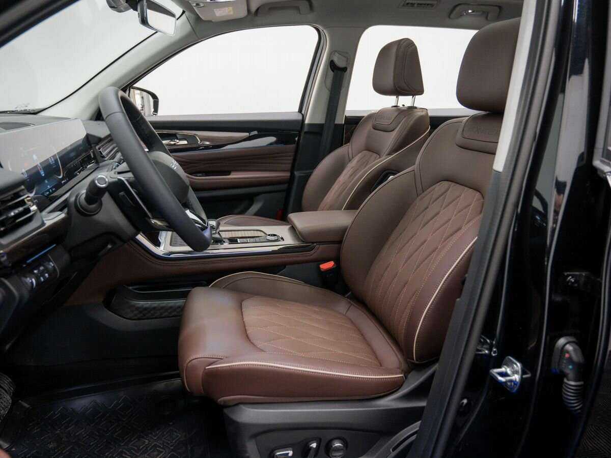 EXEED VX с пробегом — 2023 год. Фото: #16