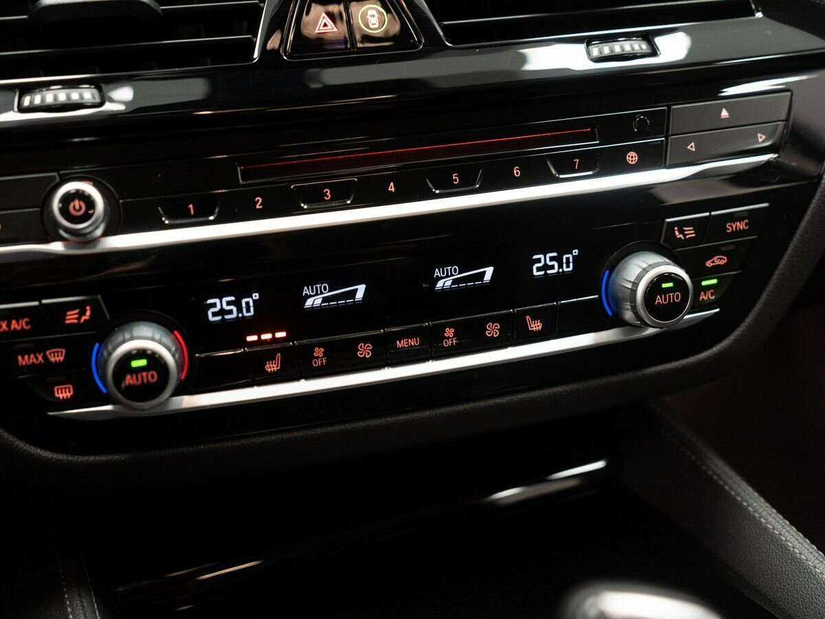 BMW 5 серии с пробегом — 2018 год. Фото: #11