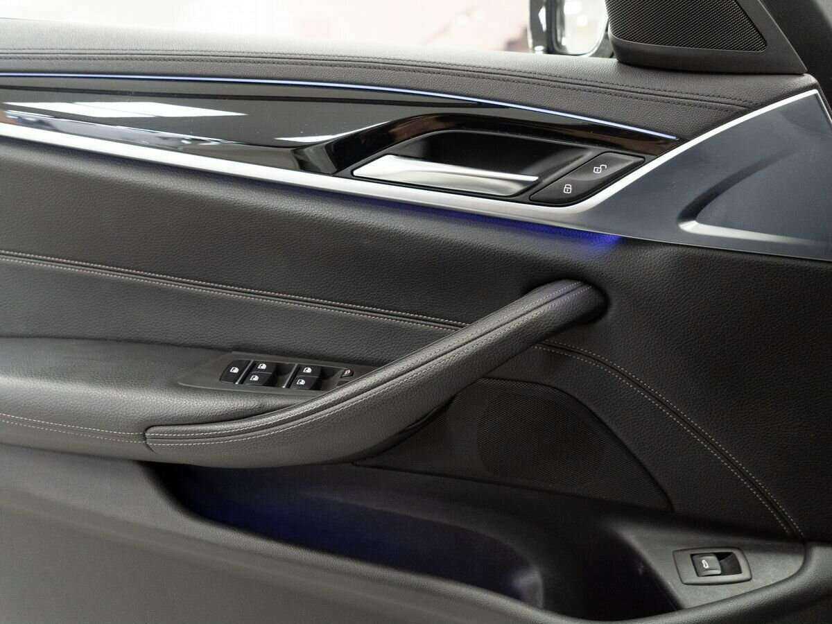 BMW 5 серии с пробегом — 2018 год. Фото: #15