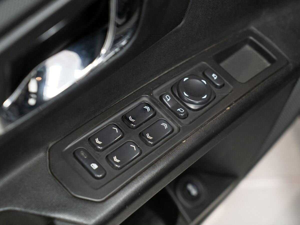 Cadillac CTS с пробегом — 2007 год. Фото: #11