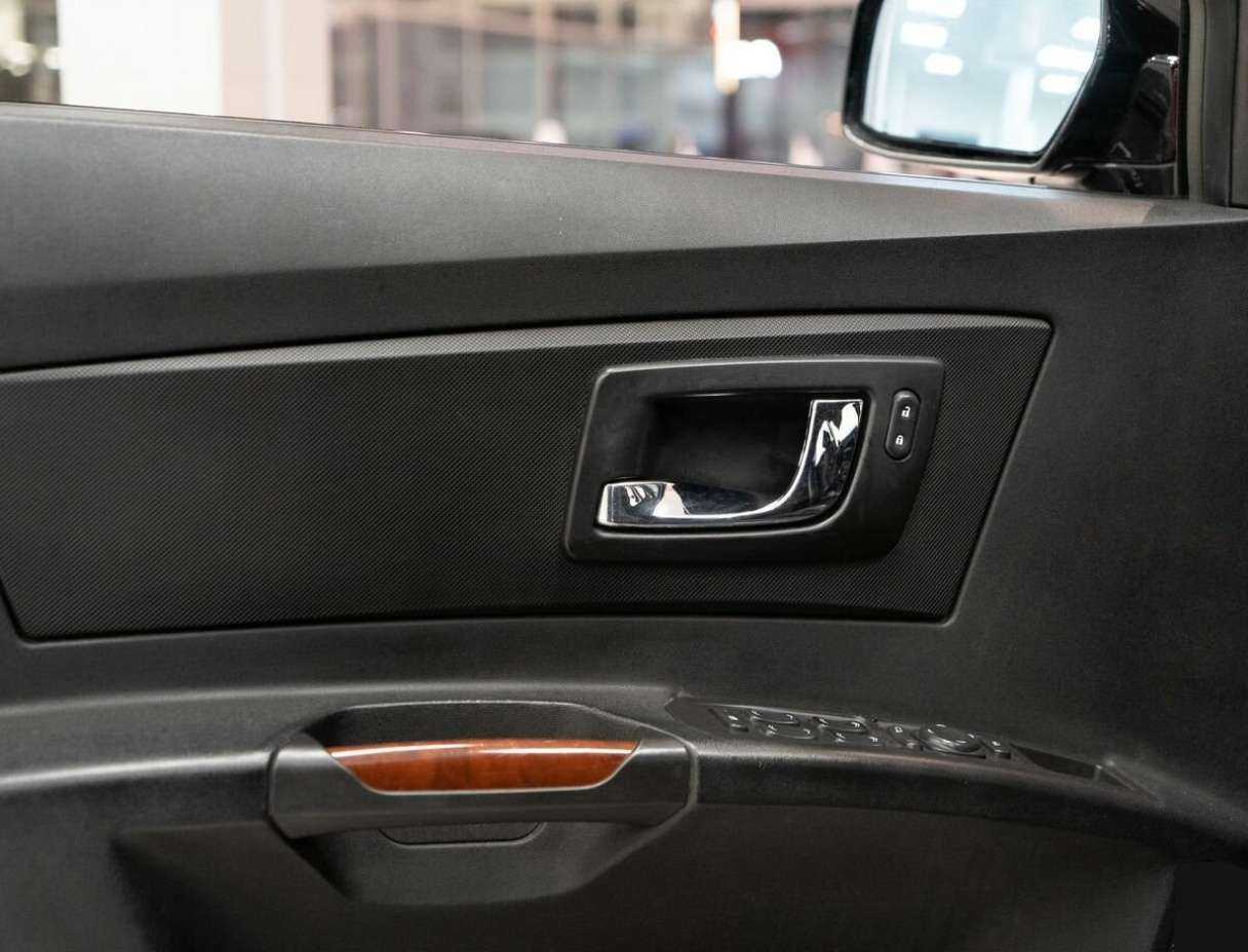 Cadillac CTS с пробегом — 2007 год. Фото: #12