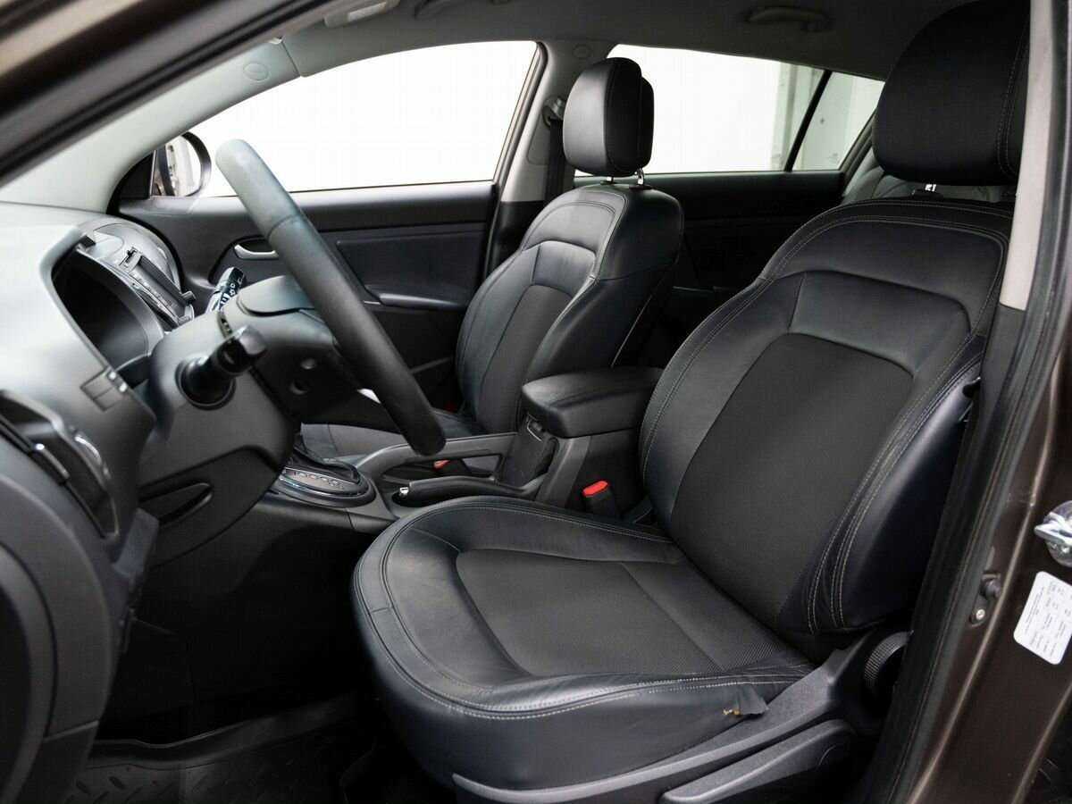 Kia Sportage с пробегом — 2011 год. Фото: #5