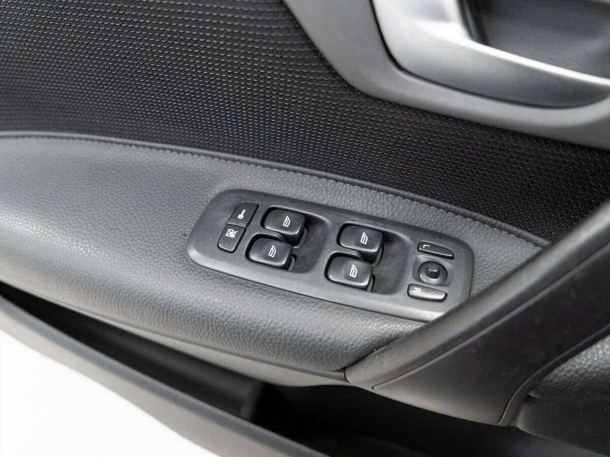 Volvo S60 с пробегом — 2008 год. Фото: #11