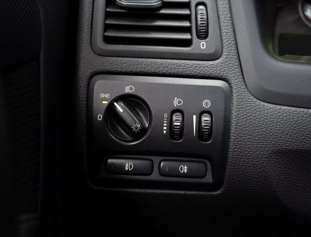 Volvo S60 с пробегом — 2008 год. Фото: #13