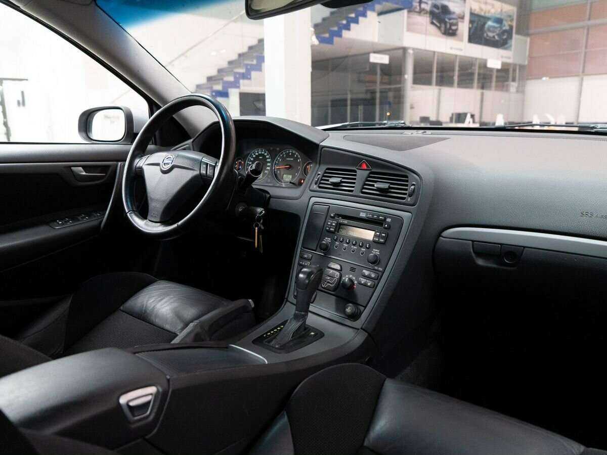 Volvo S60 с пробегом — 2008 год. Фото: #14