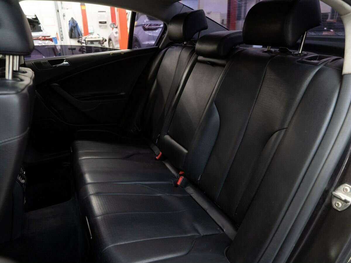 Volkswagen Passat с пробегом — 2008 год. Фото: #6