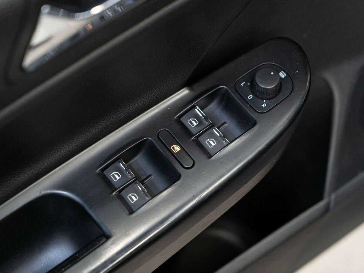 Volkswagen Passat с пробегом — 2008 год. Фото: #13