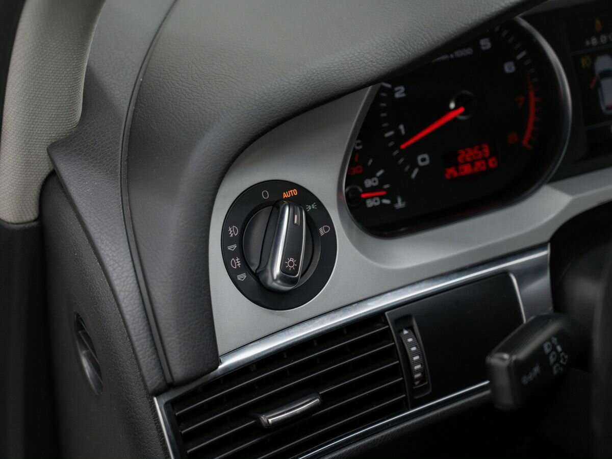 Audi A6 allroad с пробегом — 2011 год. Фото: #16