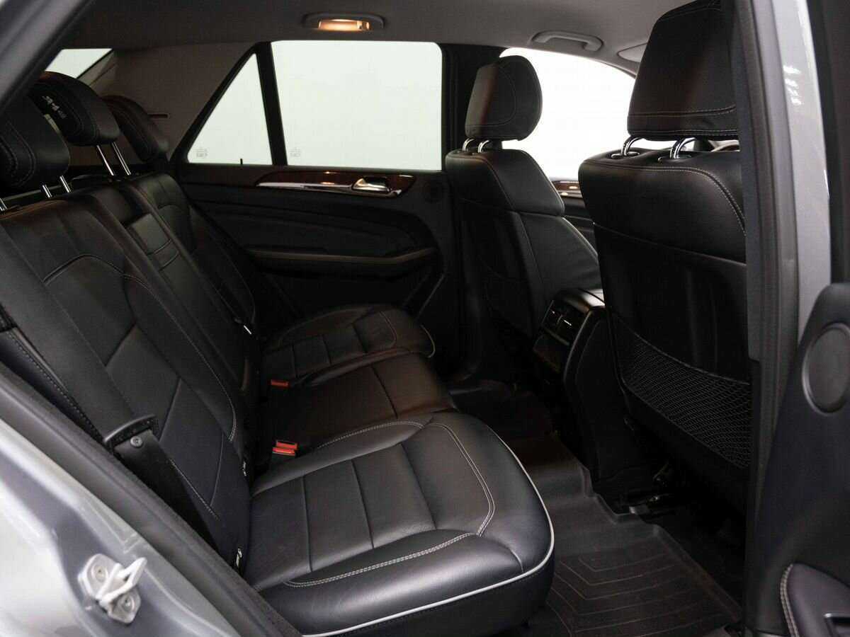 Mercedes-Benz M-Класс с пробегом — 2012 год. Фото: #11