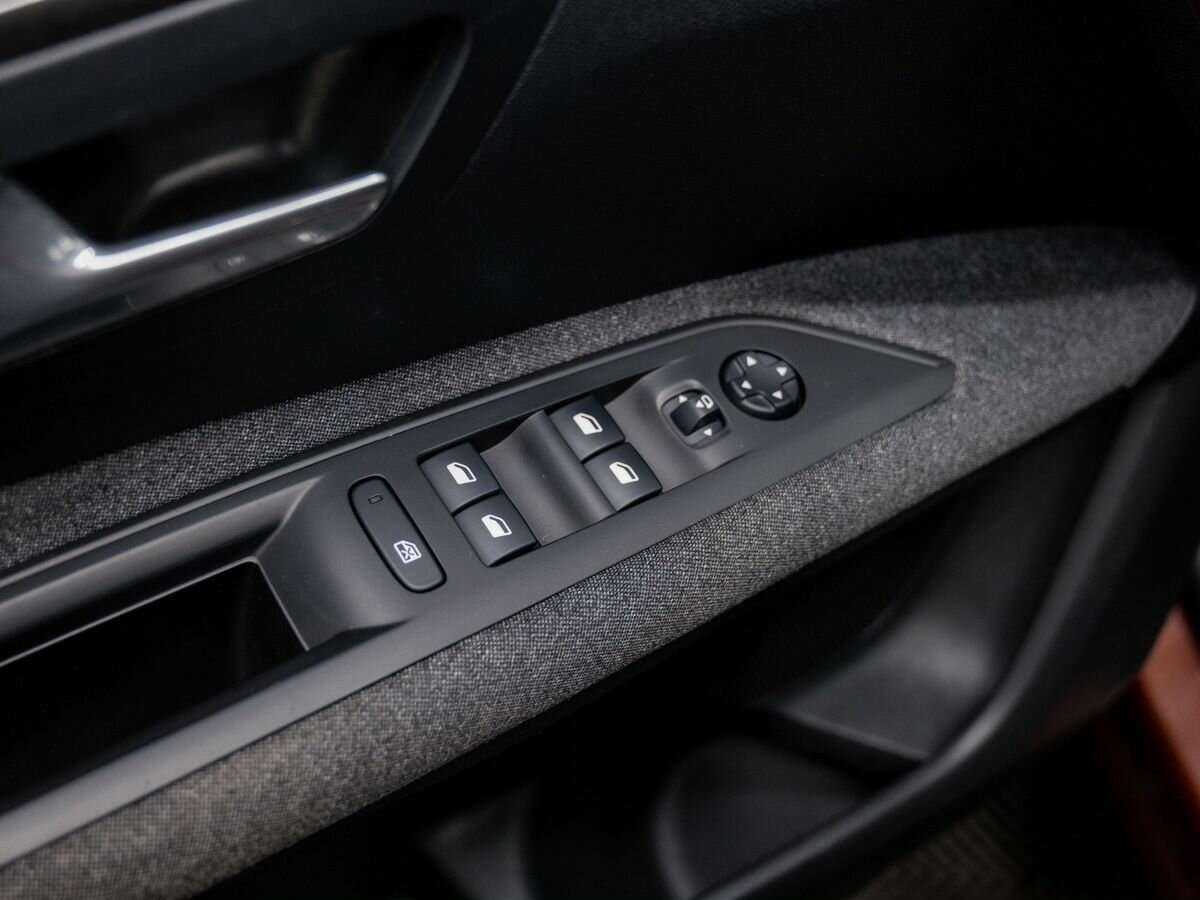 Peugeot 3008 с пробегом — 2018 год. Фото: #13