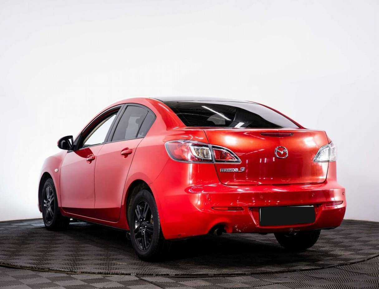 Mazda 3 с пробегом — 2011 год. Фото: #3