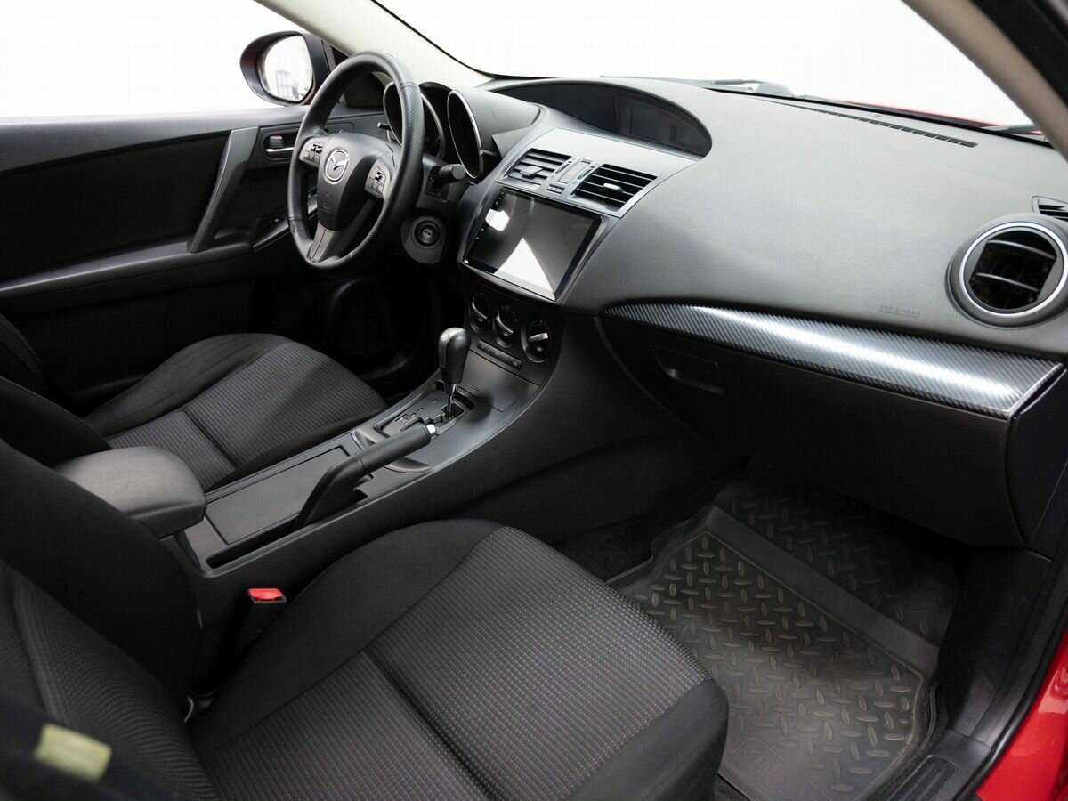 Mazda 3 с пробегом — 2011 год. Фото: #10