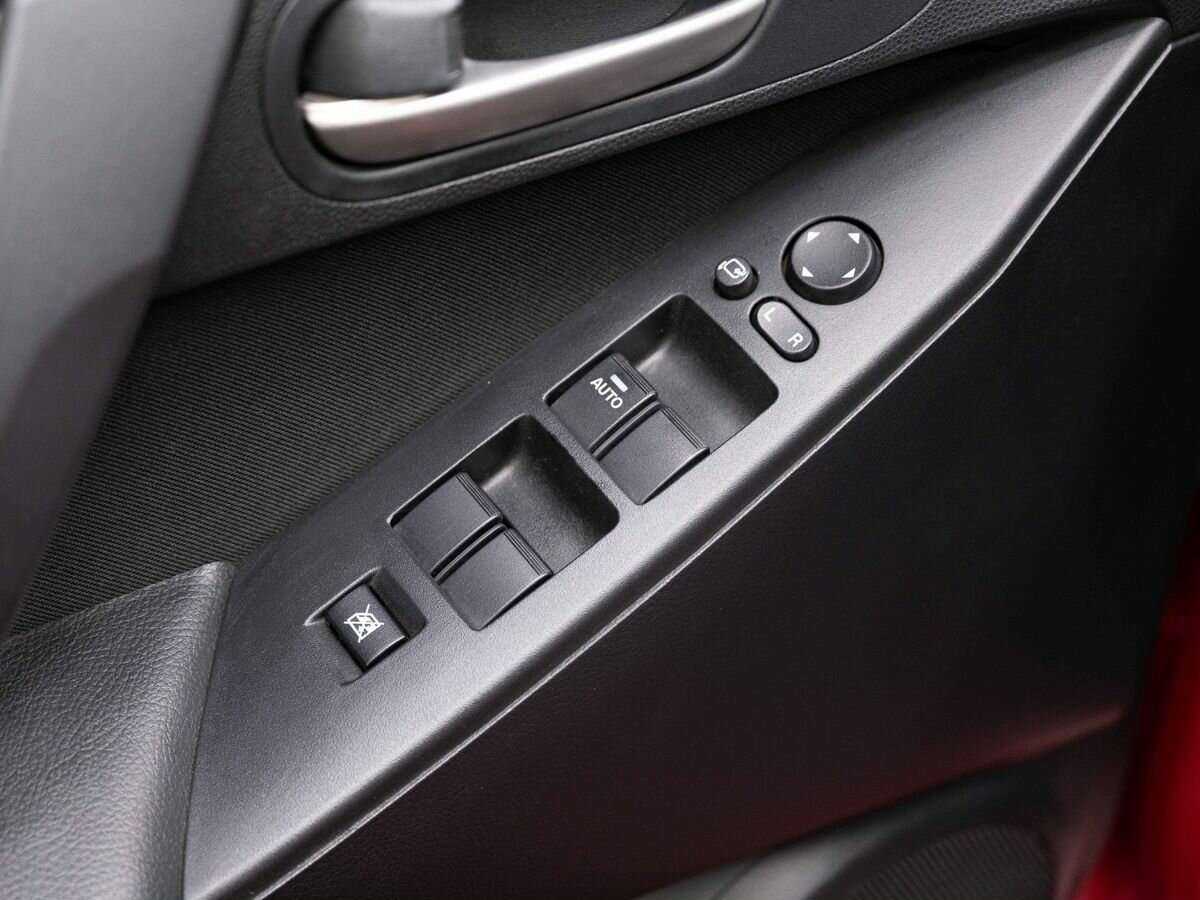 Mazda 3 с пробегом — 2011 год. Фото: #15