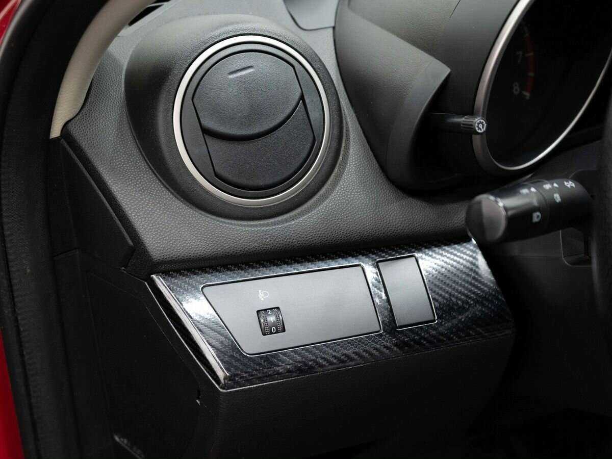 Mazda 3 с пробегом — 2011 год. Фото: #16