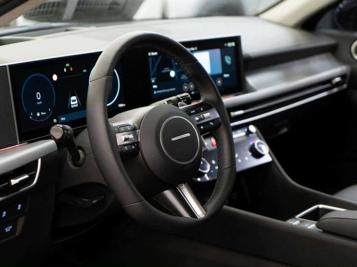 Hyundai Sonata с пробегом — 2023 год. Фото: #4