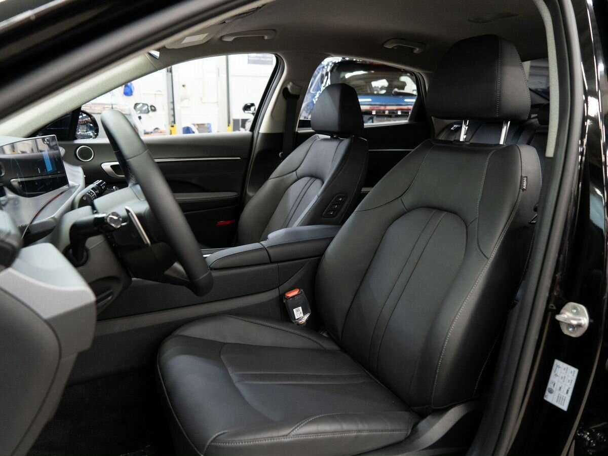 Hyundai Sonata с пробегом — 2023 год. Фото: #5