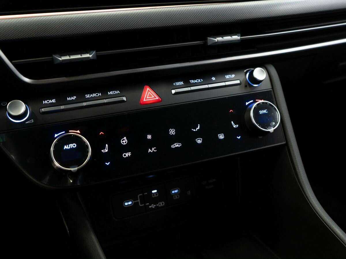 Hyundai Sonata с пробегом — 2023 год. Фото: #13