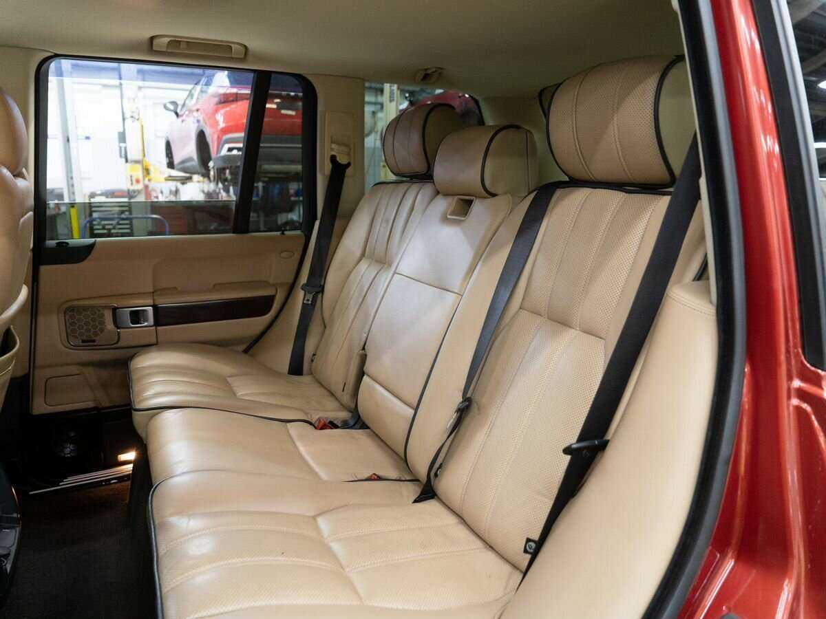 Land Rover Range Rover с пробегом — 2007 год. Фото: #6