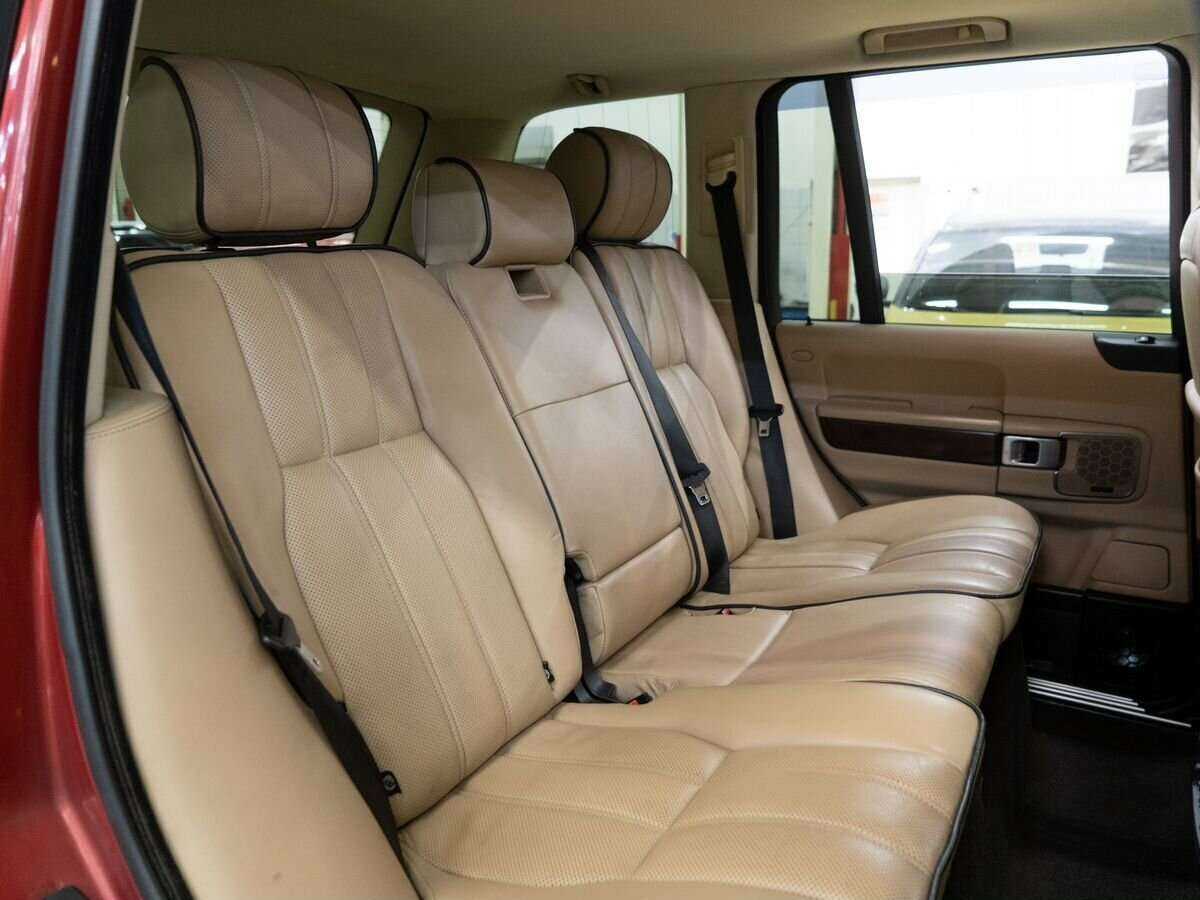 Land Rover Range Rover с пробегом — 2007 год. Фото: #7