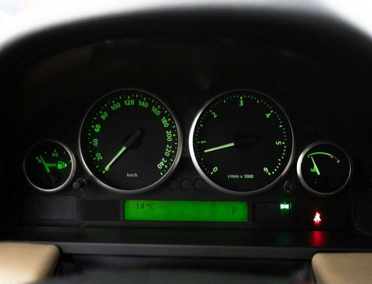 Land Rover Range Rover с пробегом — 2007 год. Фото: #11