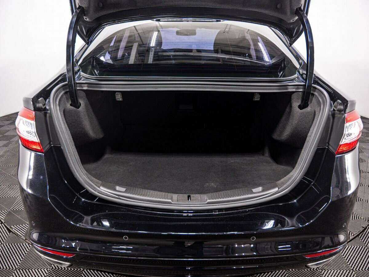 Ford Mondeo с пробегом — 2015 год. Фото: #23