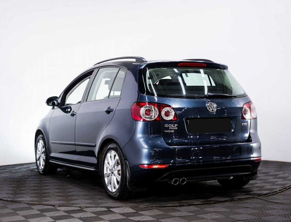 Volkswagen Golf Plus с пробегом — 2011 год. Фото: #3