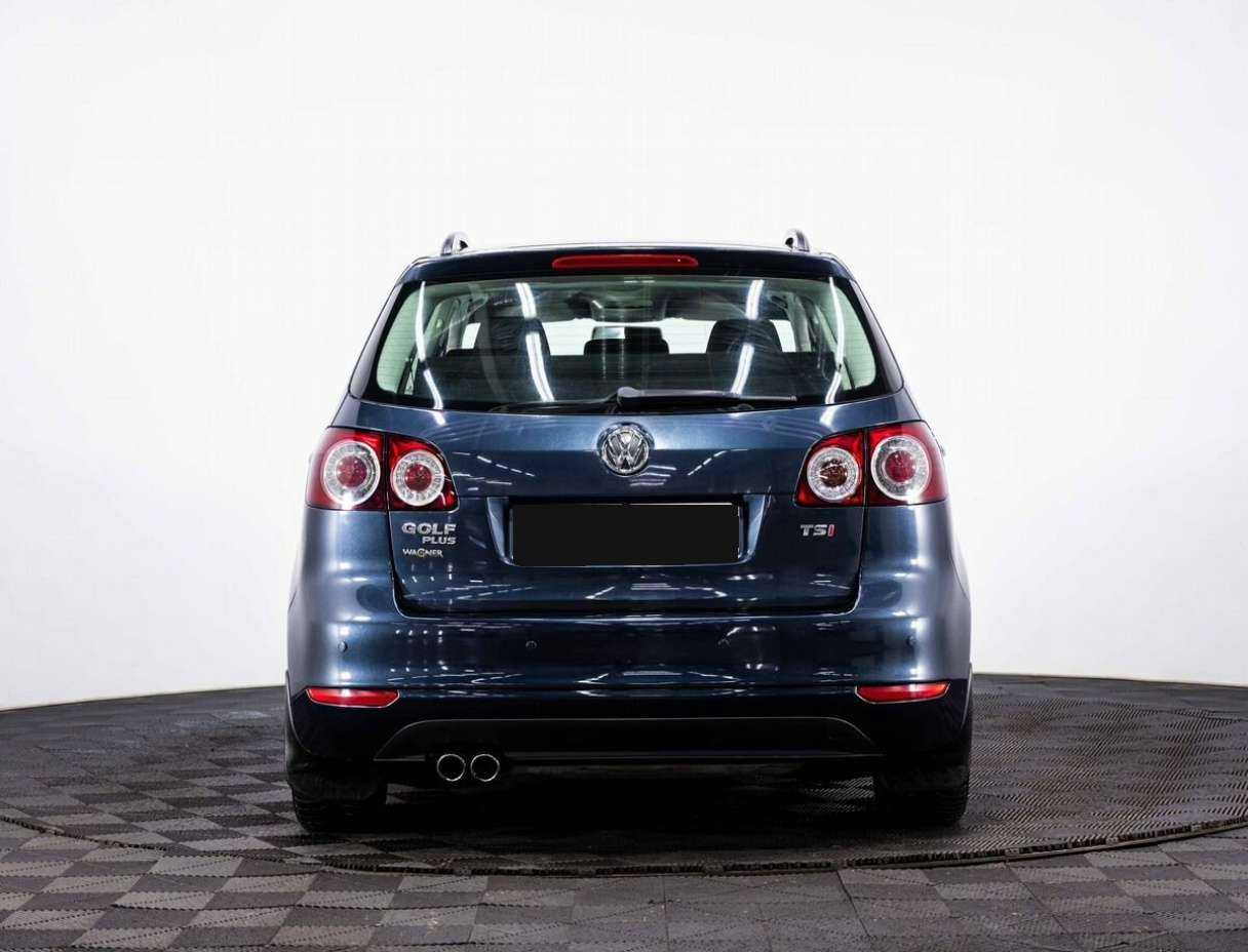 Volkswagen Golf Plus с пробегом — 2011 год. Фото: #4