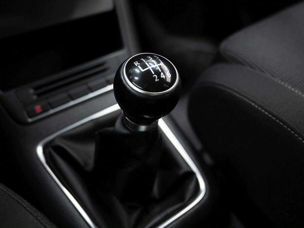 Volkswagen Golf Plus с пробегом — 2011 год. Фото: #19