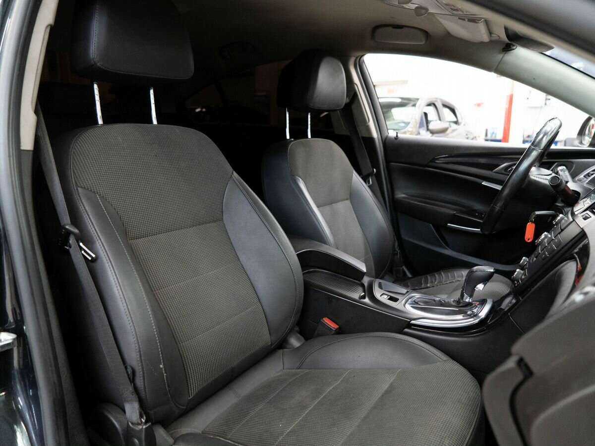 Opel Insignia с пробегом — 2011 год. Фото: #8