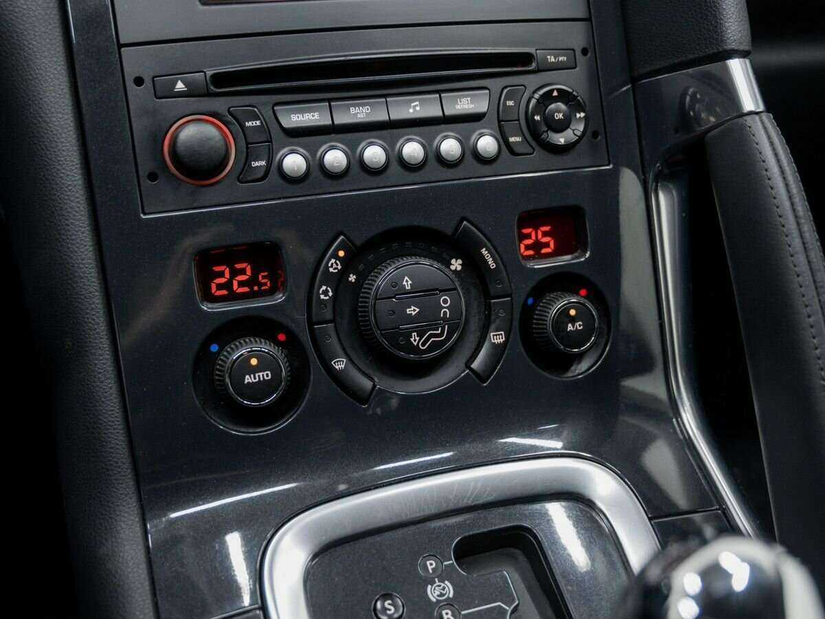 Peugeot 3008 с пробегом — 2012 год. Фото: #18