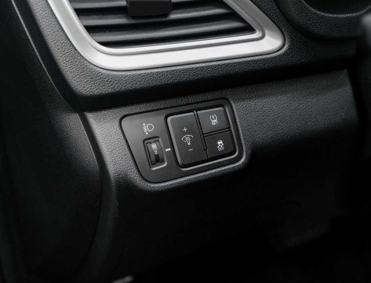 Hyundai Solaris с пробегом — 2019 год. Фото: #9