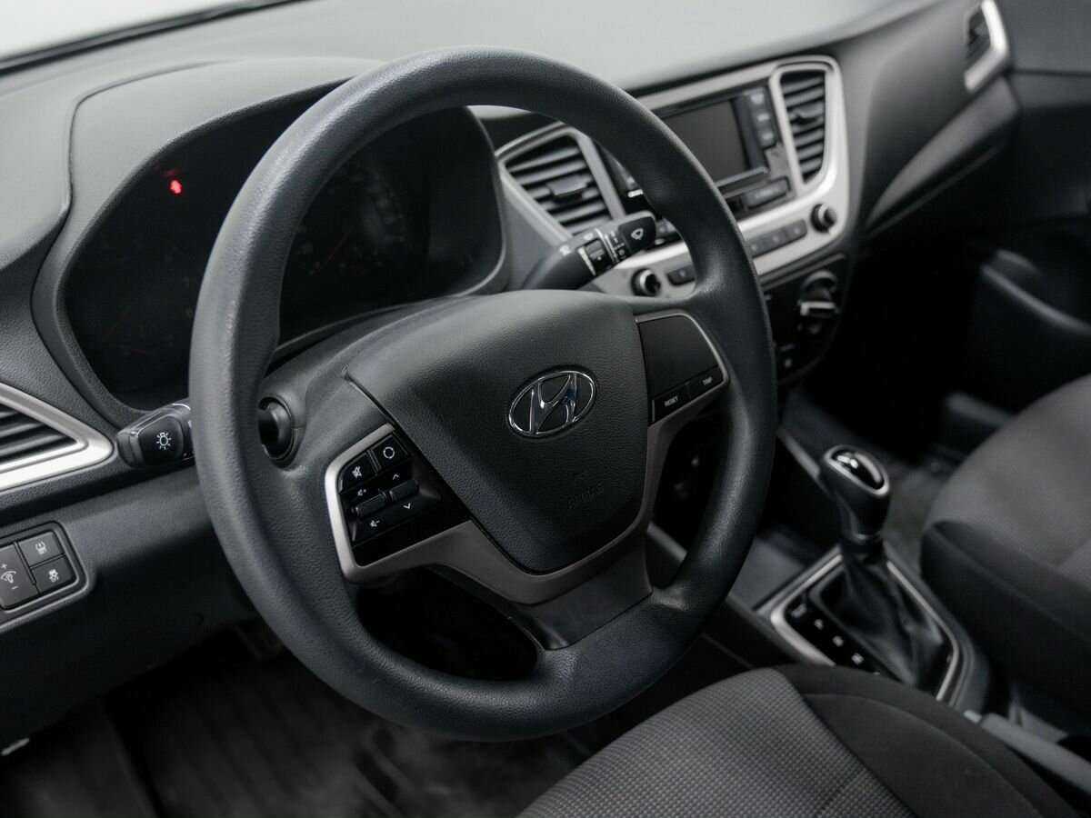 Hyundai Solaris с пробегом — 2019 год. Фото: #10